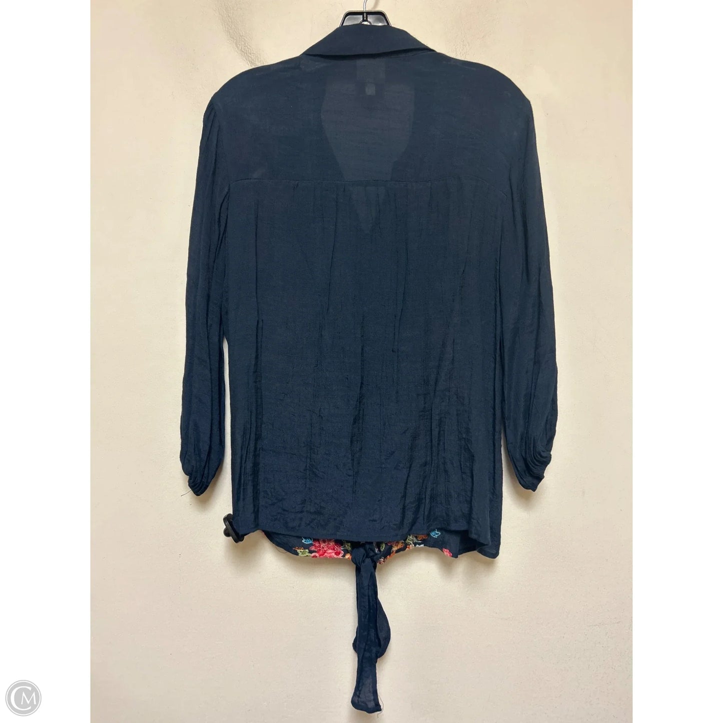 Top Long Sleeve By Figuero & Flower In Navy, Size: L
