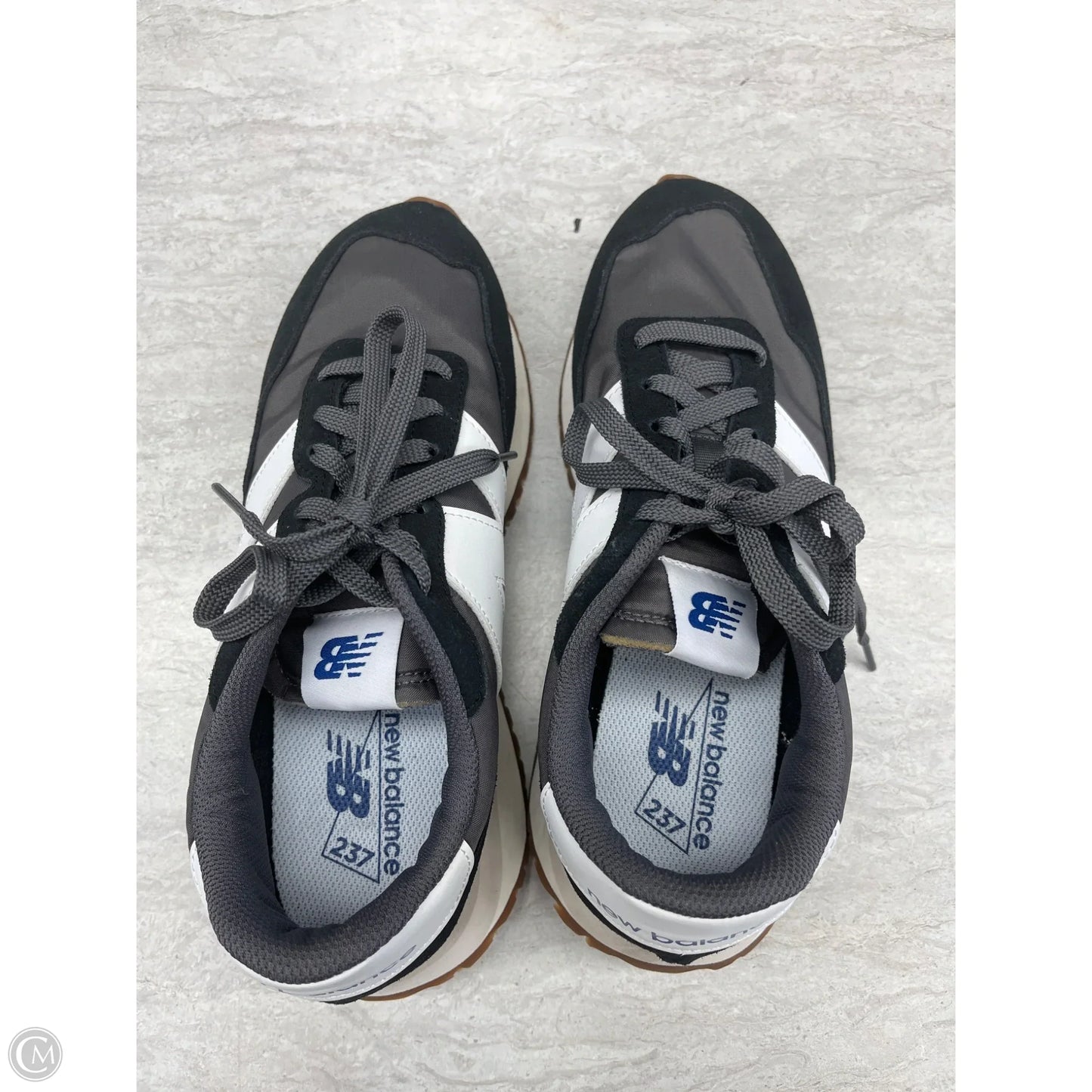 Shoes Sneakers By New Balance In Black & Grey, Size: 9.5