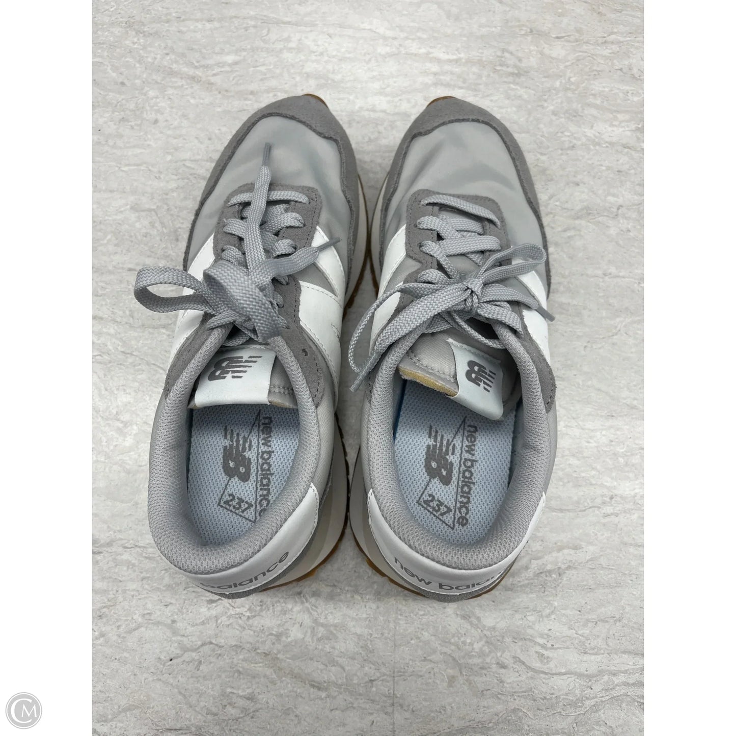 Shoes Sneakers By New Balance In Grey, Size: 9.5