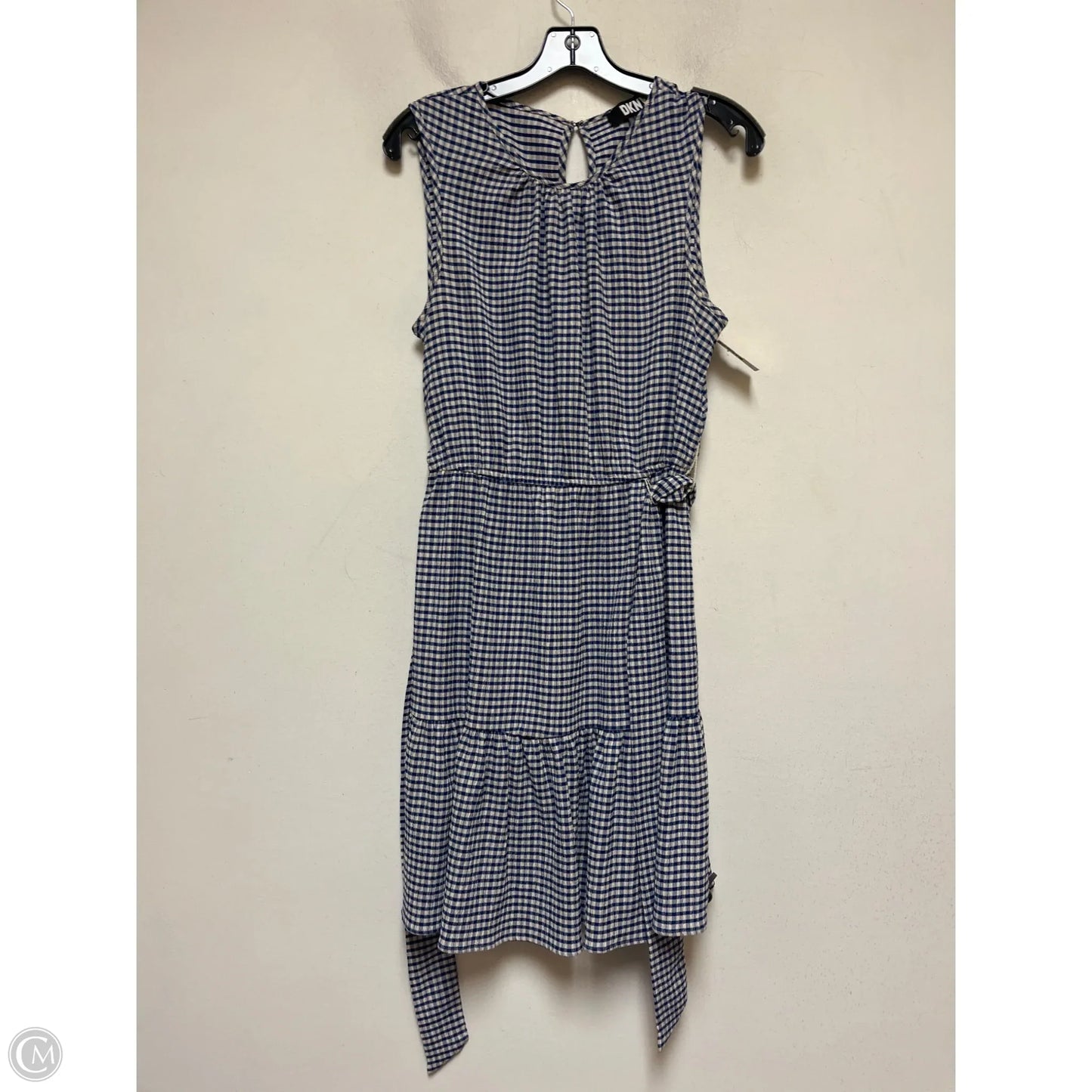 Dress Casual Short By Dkny In Plaid Pattern, Size: M