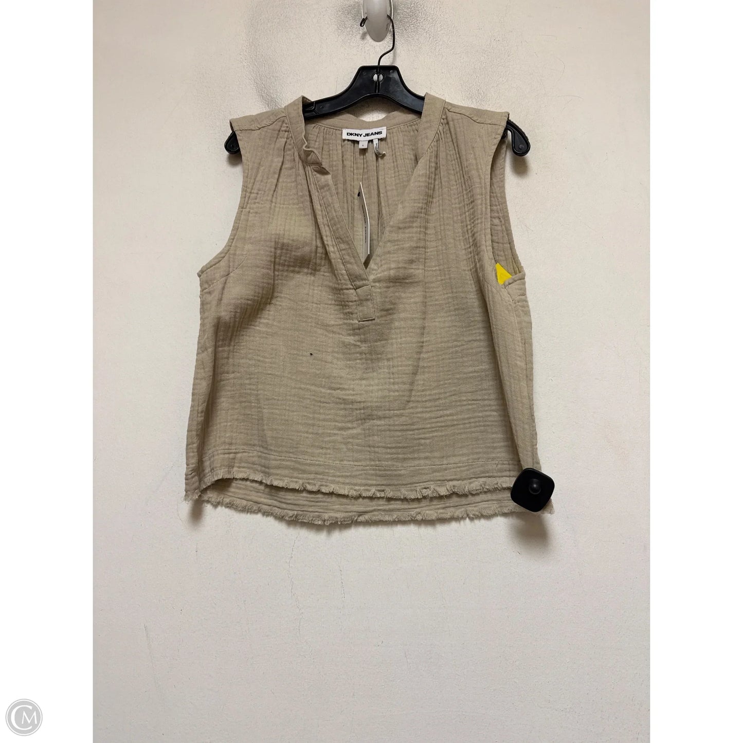 Top Sleeveless By Dkny In Beige, Size: S