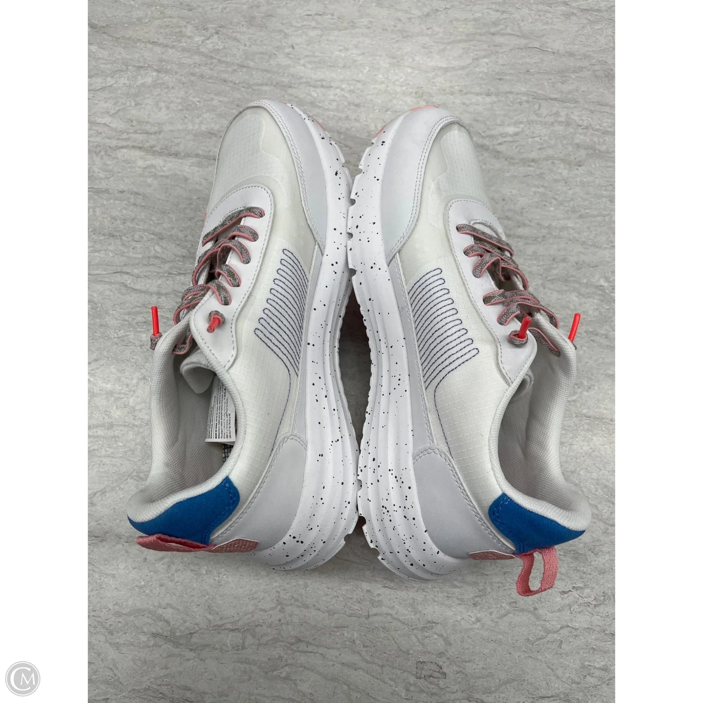 Shoes Sneakers By Hey Dude In White, Size: 10