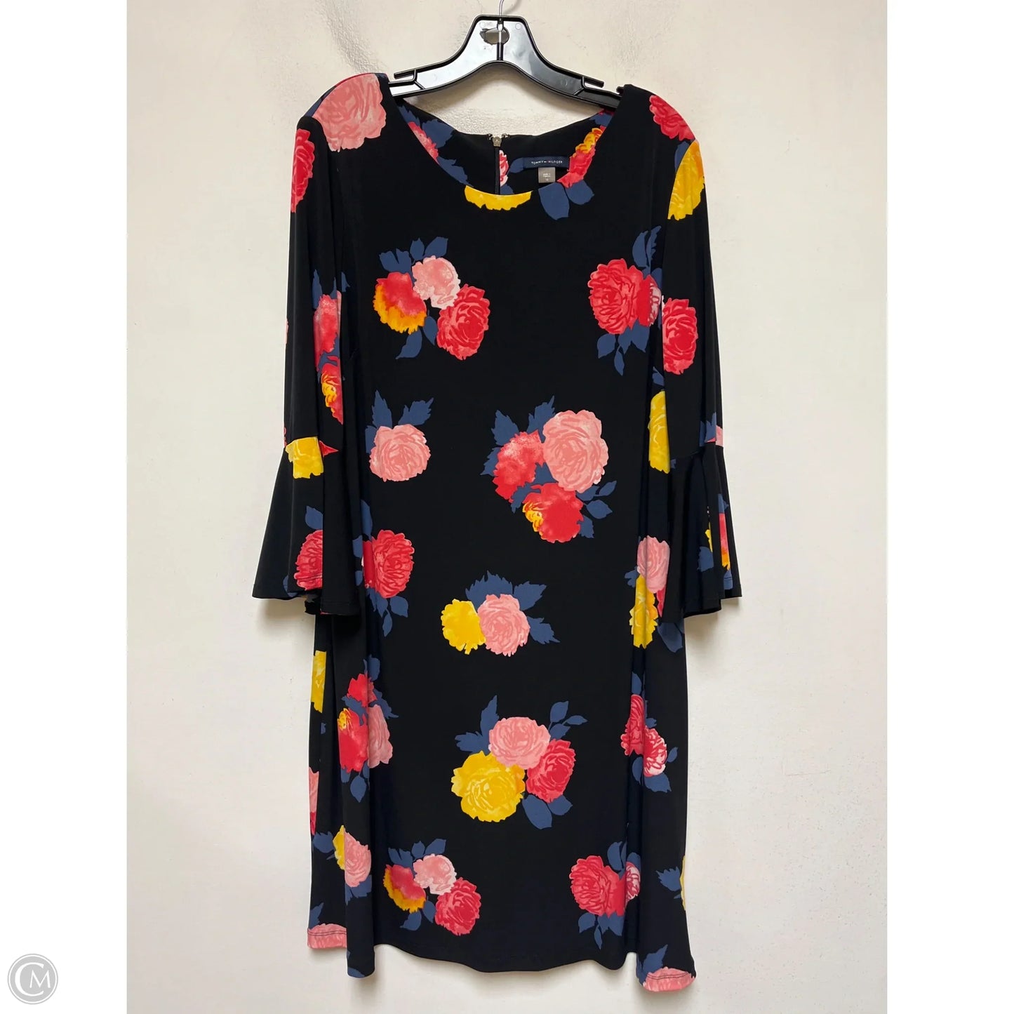 Dress Casual Short By Tommy Hilfiger In Floral Print, Size: Xl