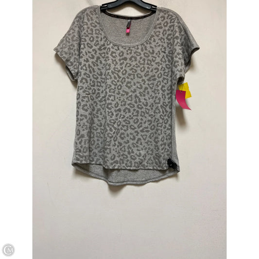 Top Short Sleeve Basic By Vince Camuto In Animal Print, Size: L