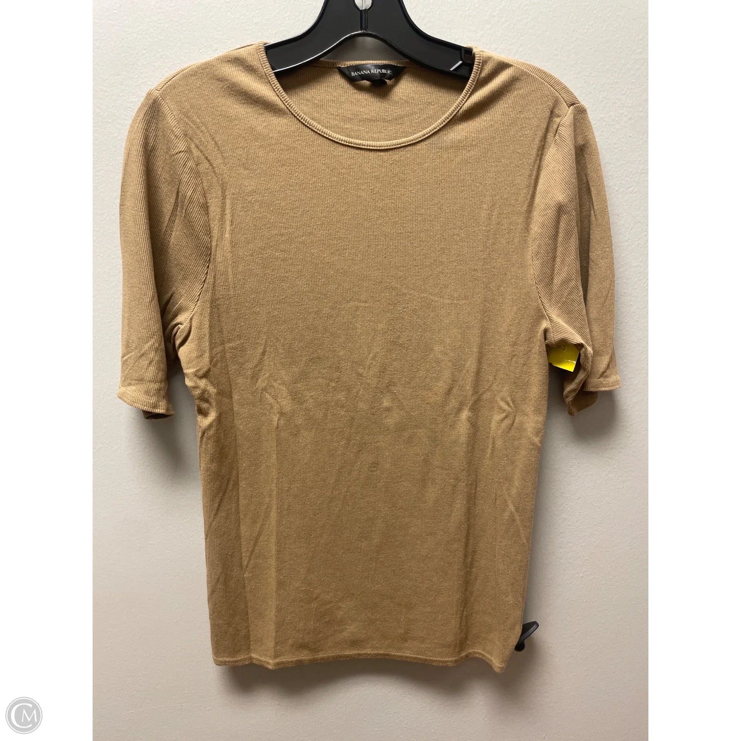 Top Short Sleeve Basic By Banana Republic In Tan, Size: L