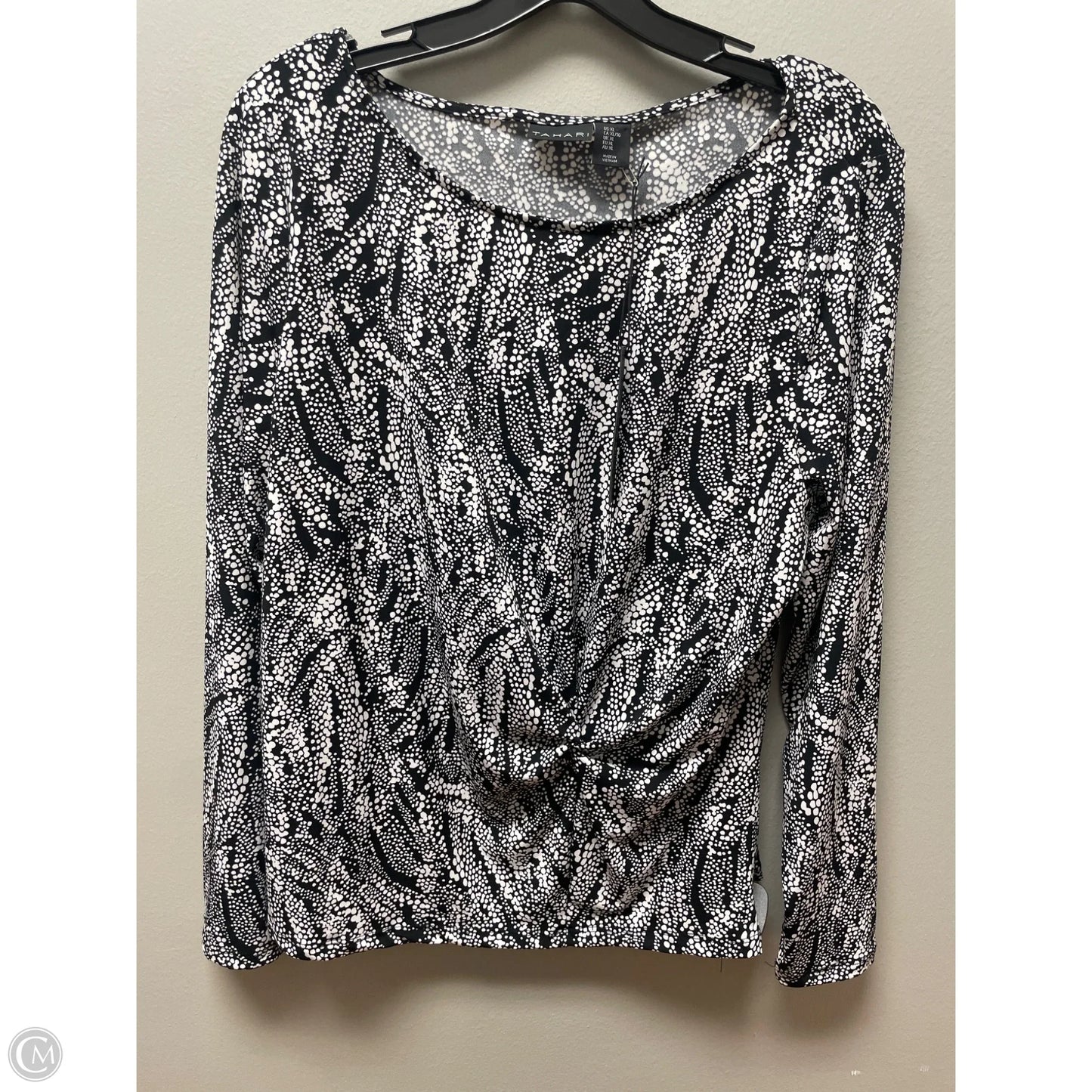 Top Long Sleeve By Tahari In Black & White, Size: Xl