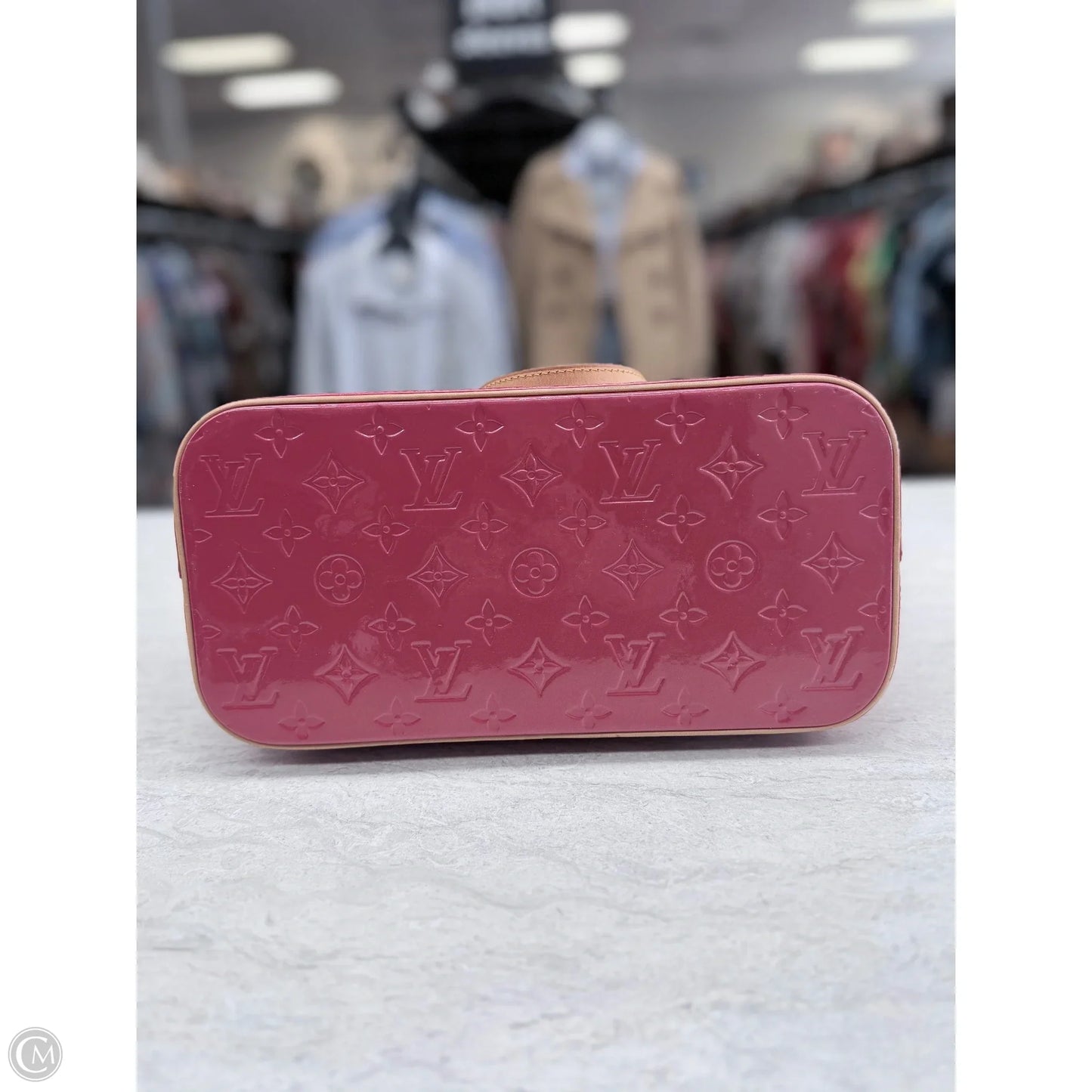 Handbag Luxury Designer By Louis Vuitton, Size: Medium