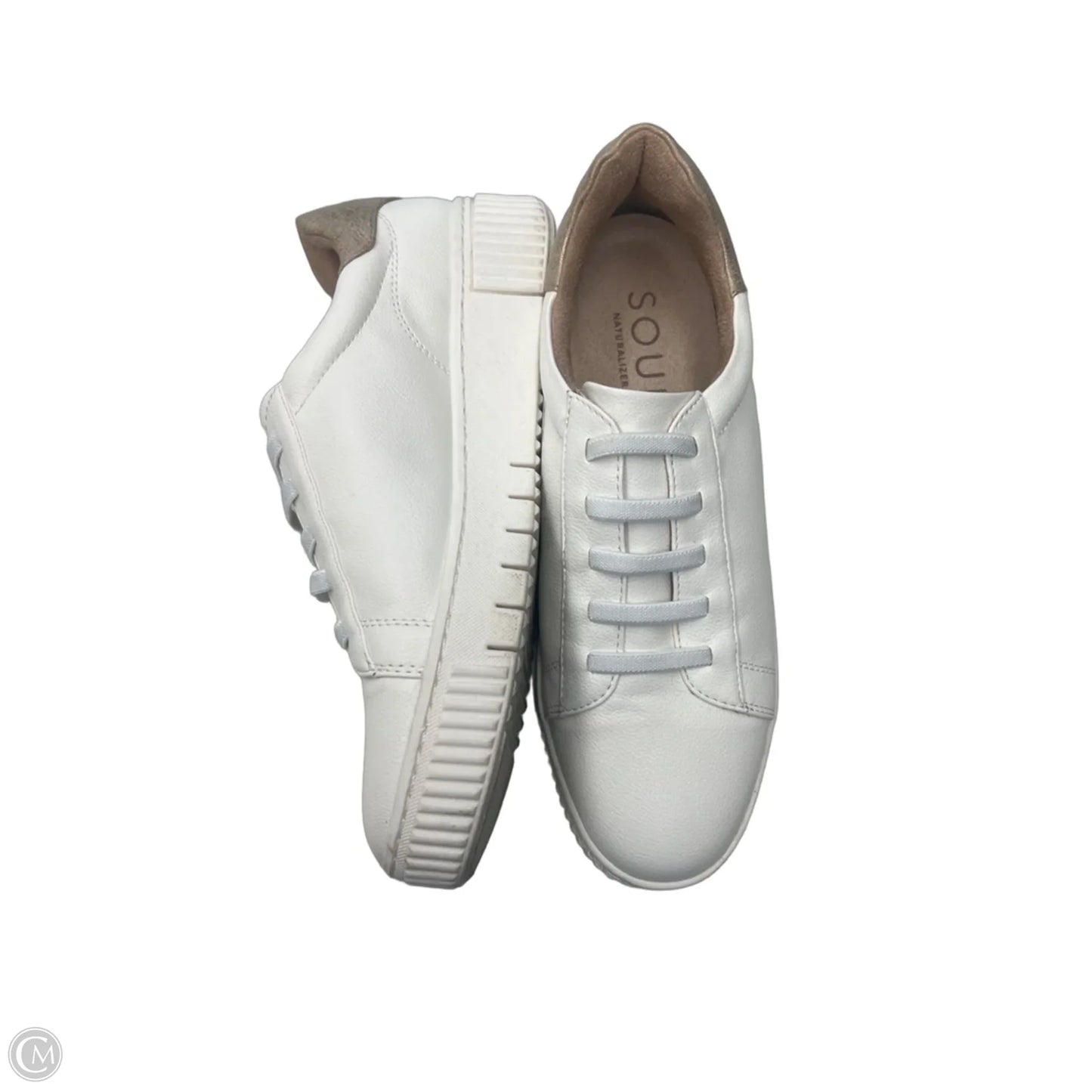 Shoes Sneakers By Naturalizer In White, Size: 9.5
