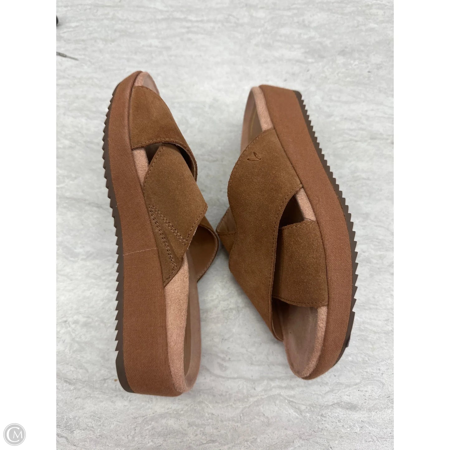 Sandals Flats By Vionic In Brown, Size: 5