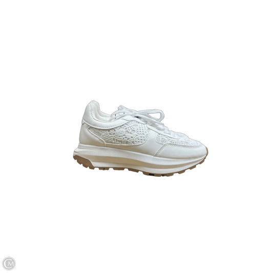Shoes Sneakers By Popfit In White, Size: 7.5