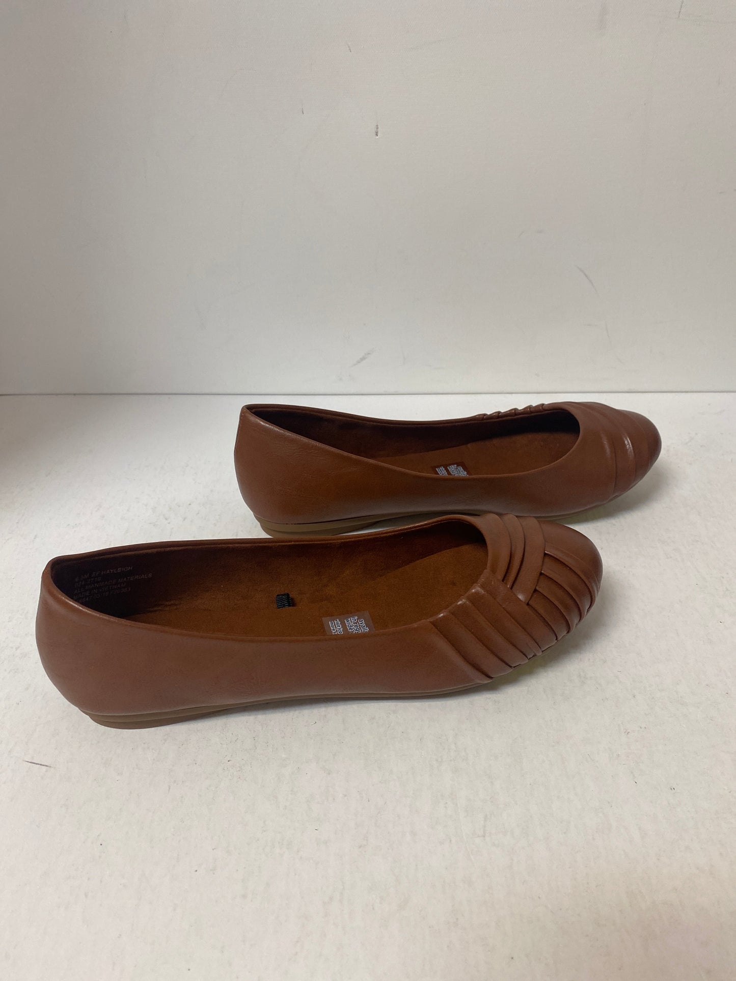Shoes Flats By East 5th In Brown, Size: 6.5