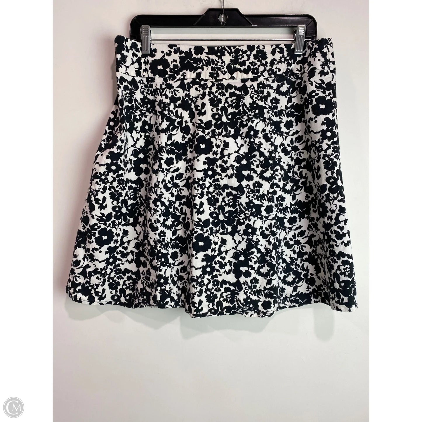 Skirt Mini & Short By Sonoma In Black & White, Size: L
