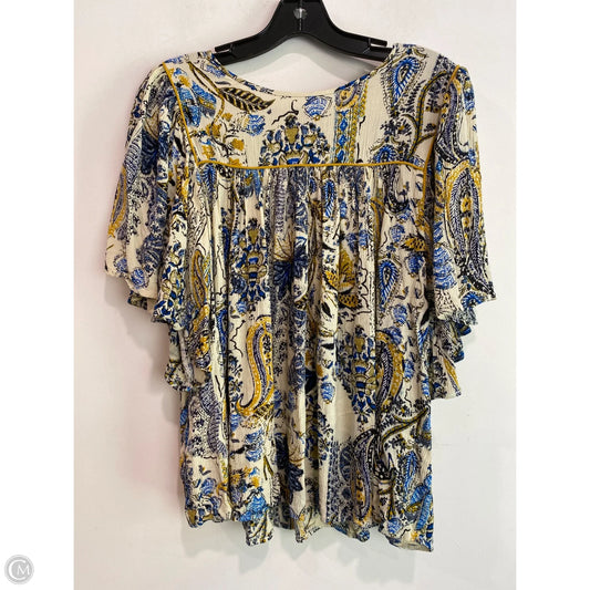 Top Short Sleeve By Maurices In Yellow, Size: M