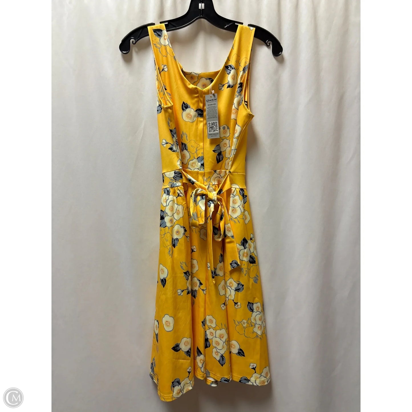 Dress Casual Midi By Clothes Mentor In Yellow, Size: M