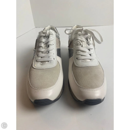 Shoes Designer By Michael Kors In Silver, Size: 9