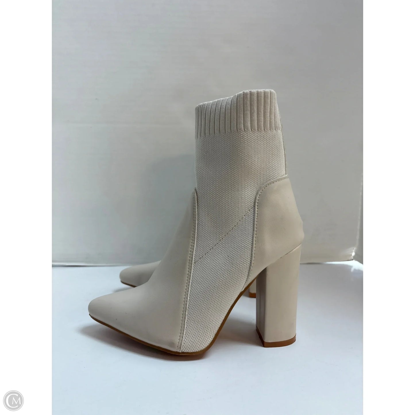 Boots Ankle Heels By Clothes Mentor In Cream, Size: 5.5