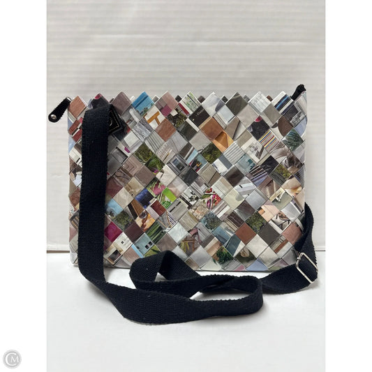 Crossbody By Clothes Mentor, Size: Medium
