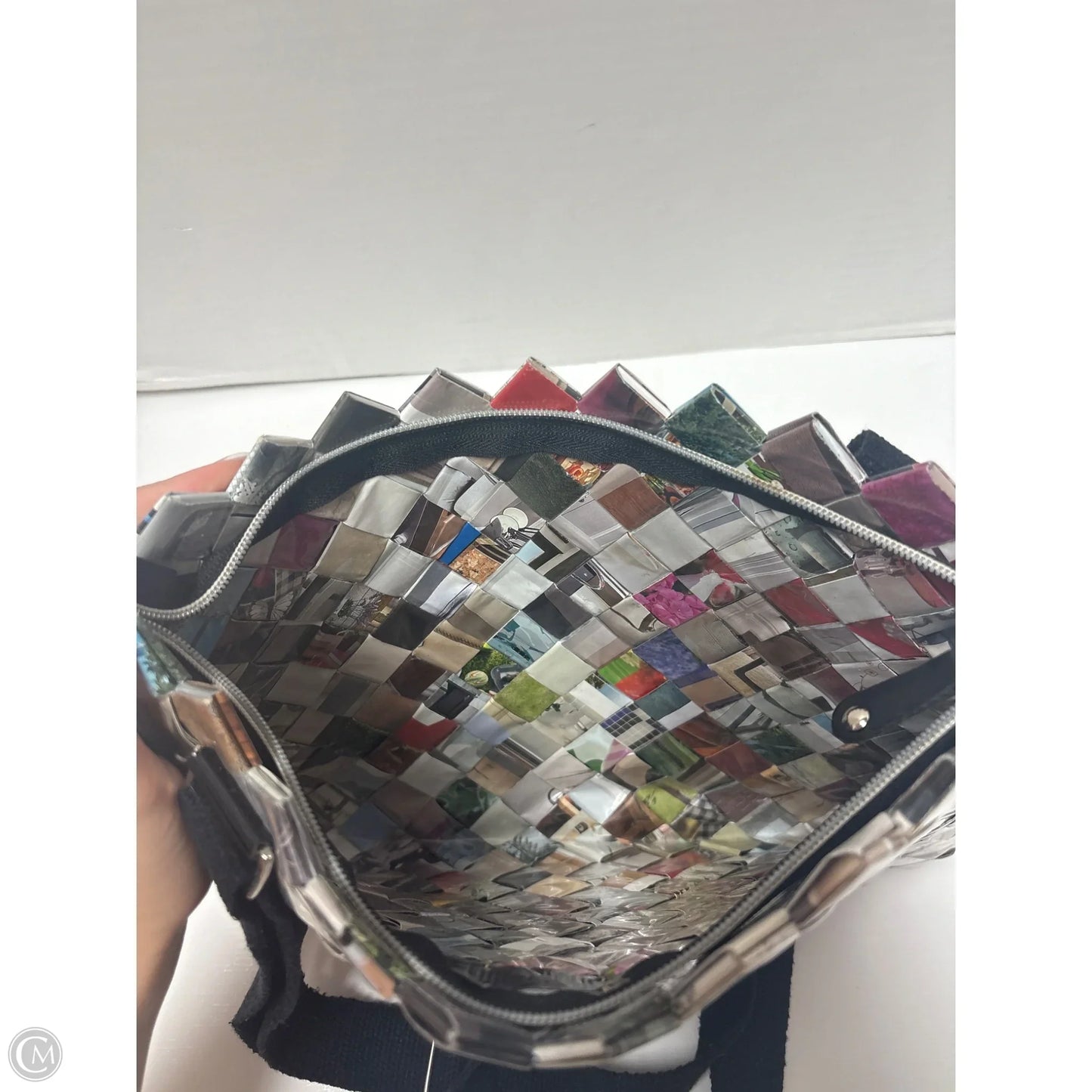 Crossbody By Clothes Mentor, Size: Medium