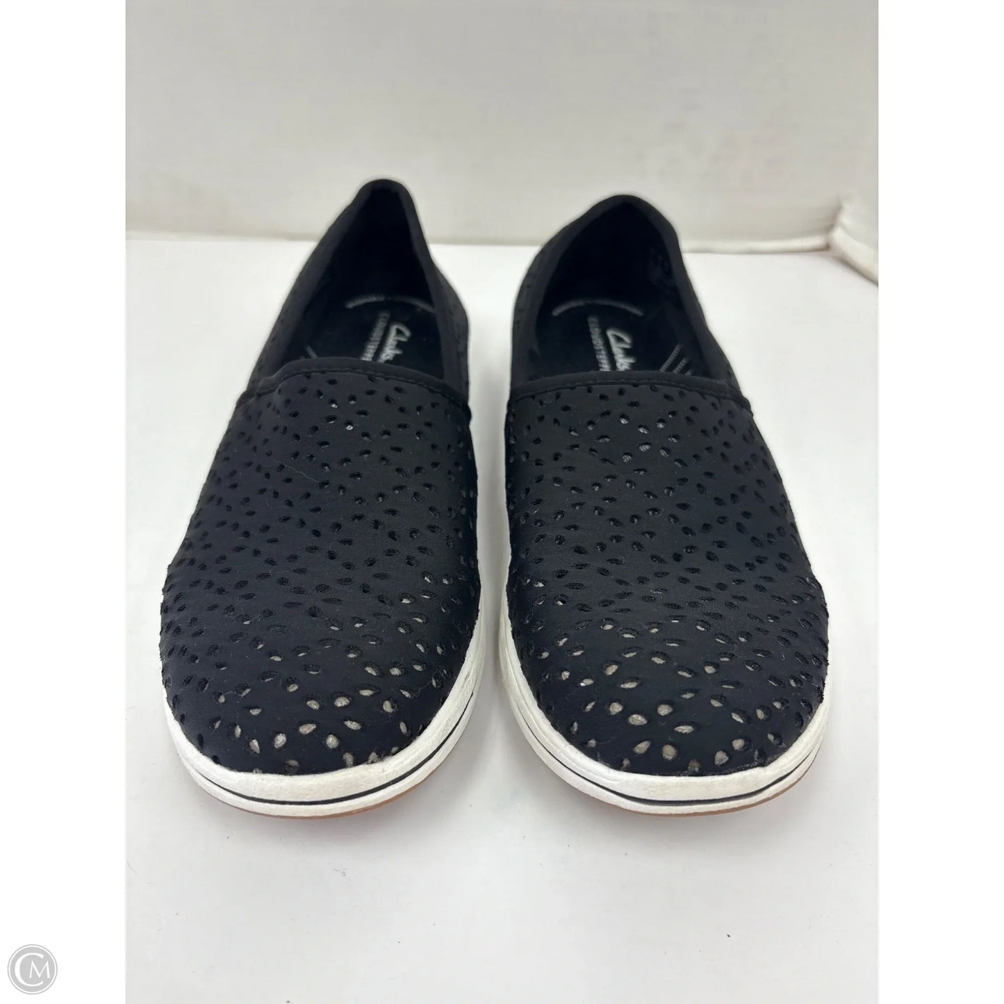 Shoes Sneakers By Clarks In Black, Size: 7.5