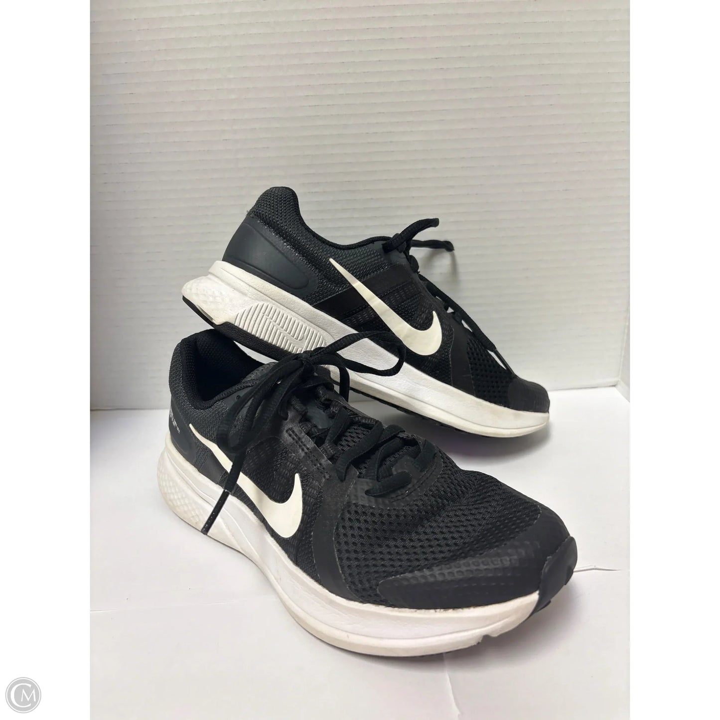 Shoes Athletic By Nike In Black, Size: 7