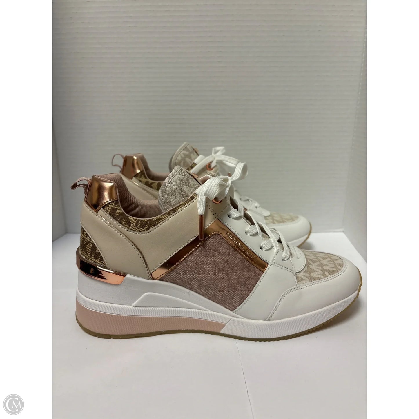 Shoes Designer By Michael Kors In Pink, Size: 9.5