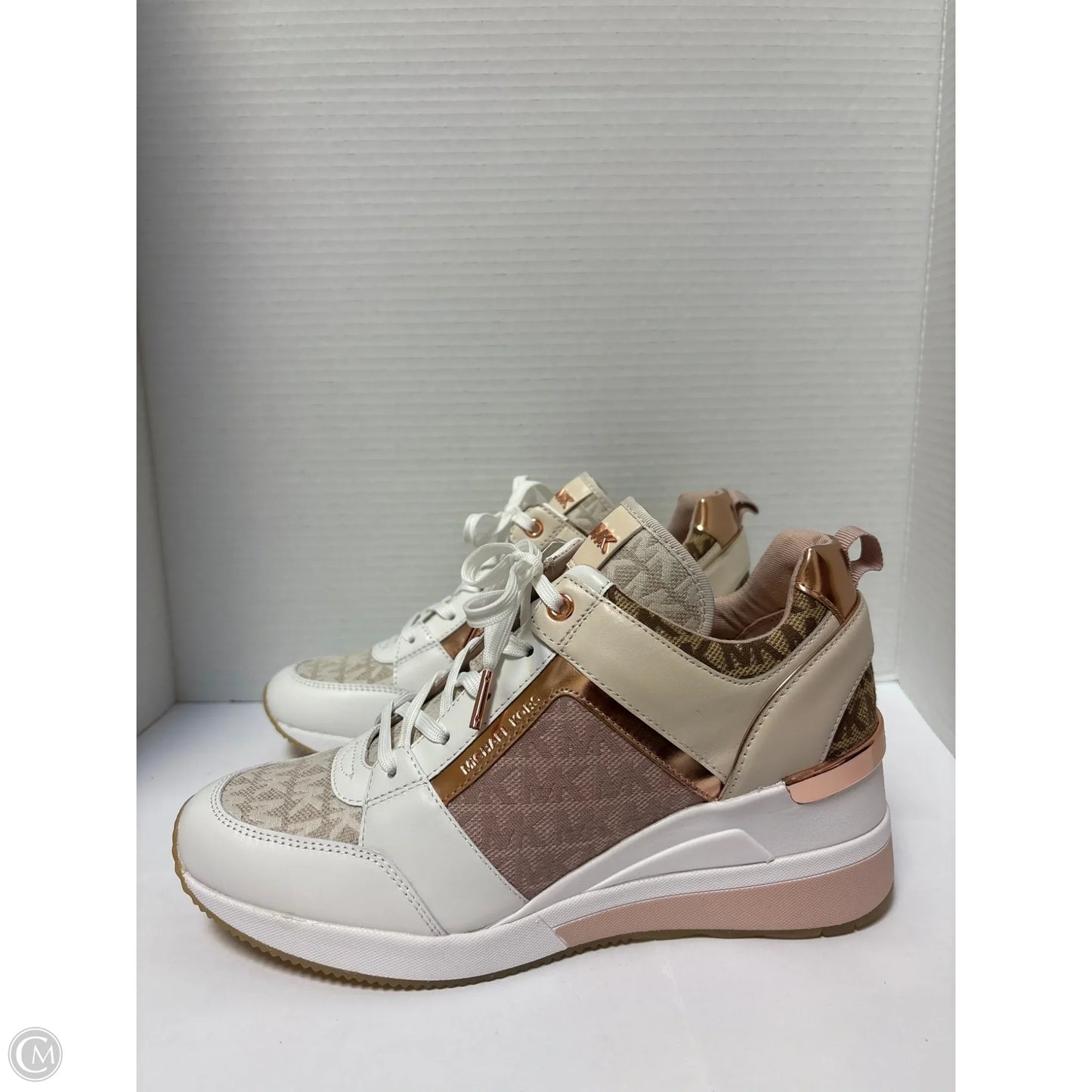 Shoes Designer By Michael Kors In Pink, Size: 9.5