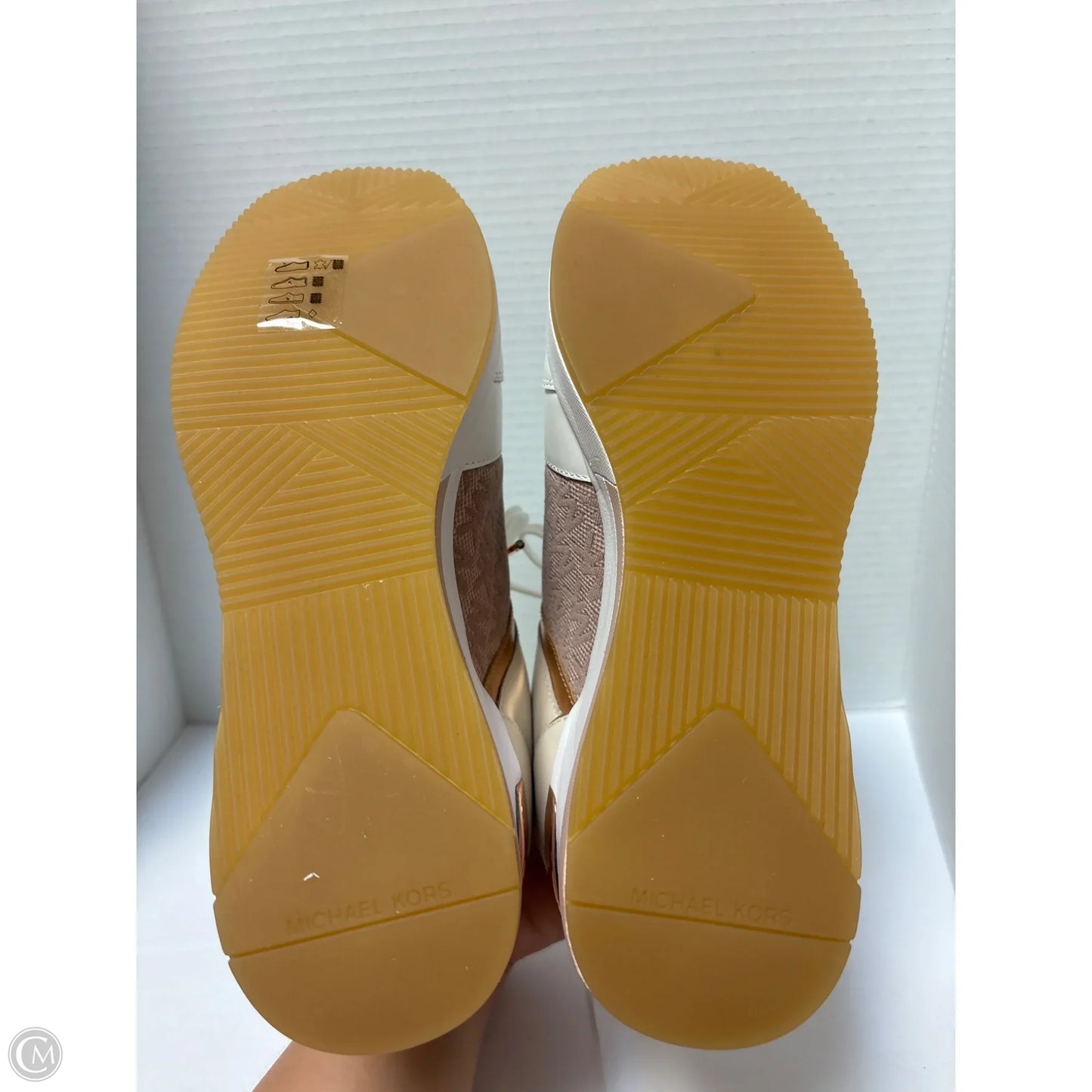 Shoes Designer By Michael Kors In Pink, Size: 9.5