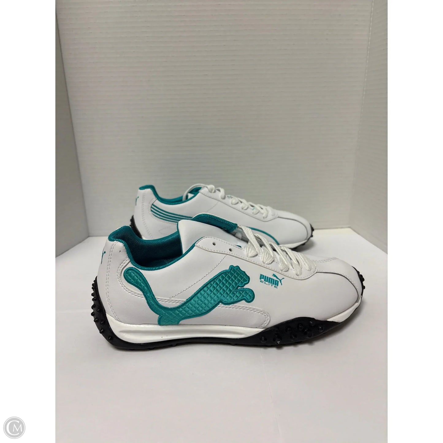 Shoes Athletic By Puma In White, Size: 9.5