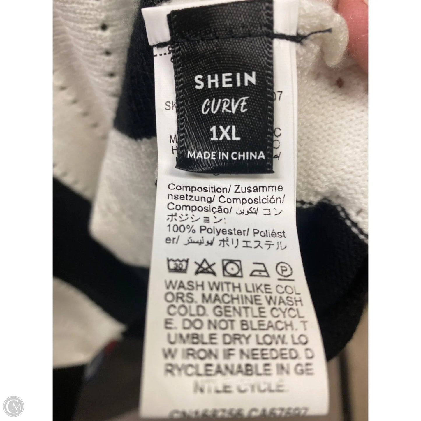 Sweater By Shein In Black, Size: 1x