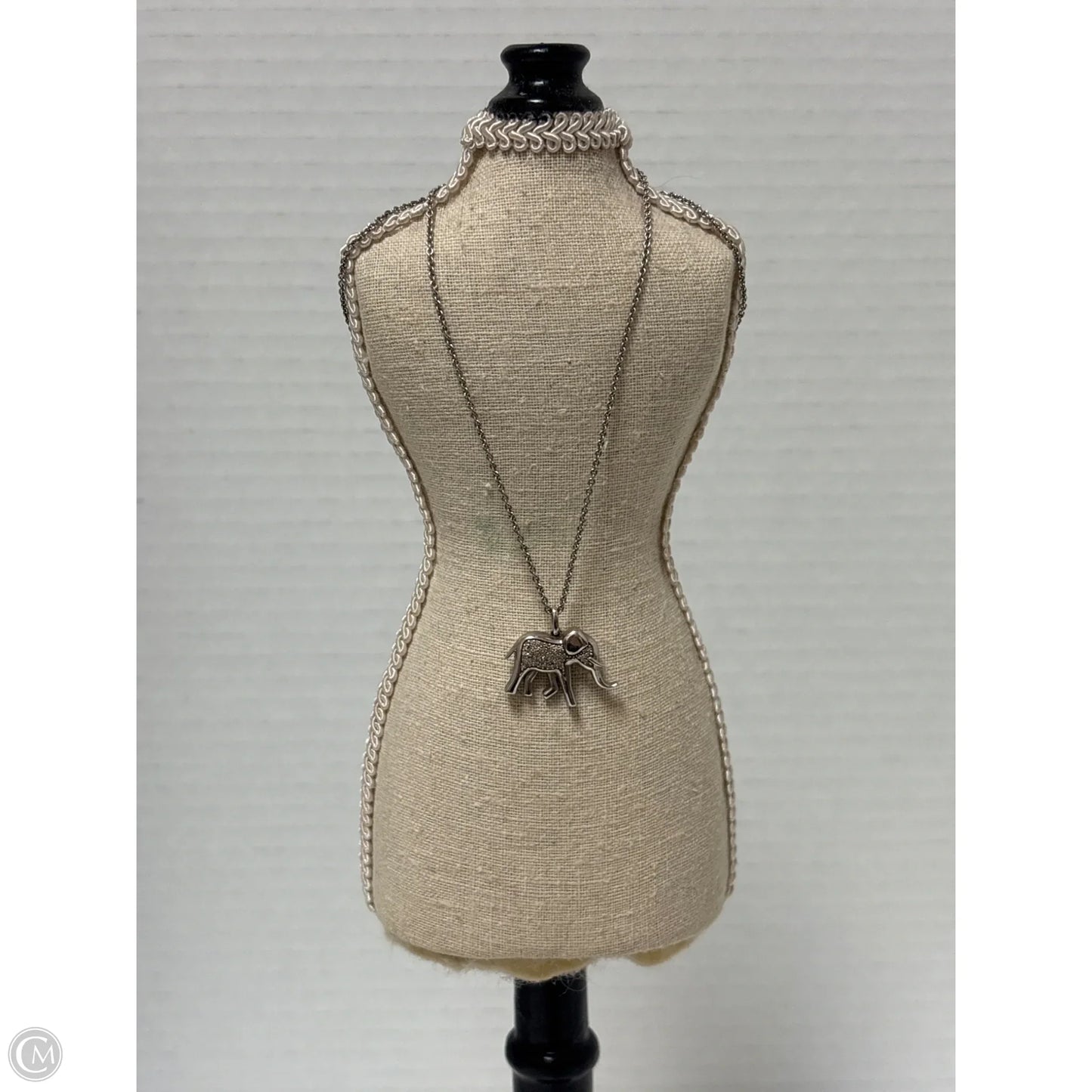 Necklace Charm By Clothes Mentor