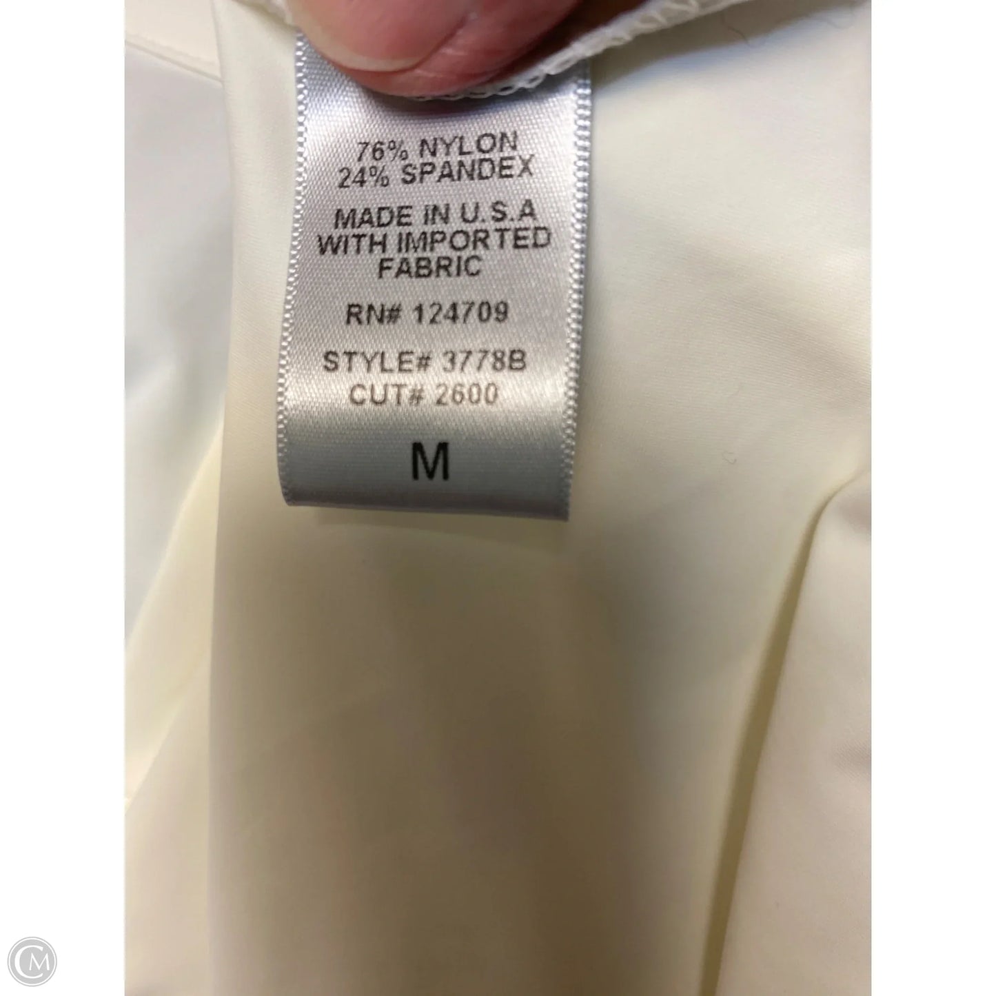 Top Long Sleeve By Clothes Mentor In Cream, Size: M