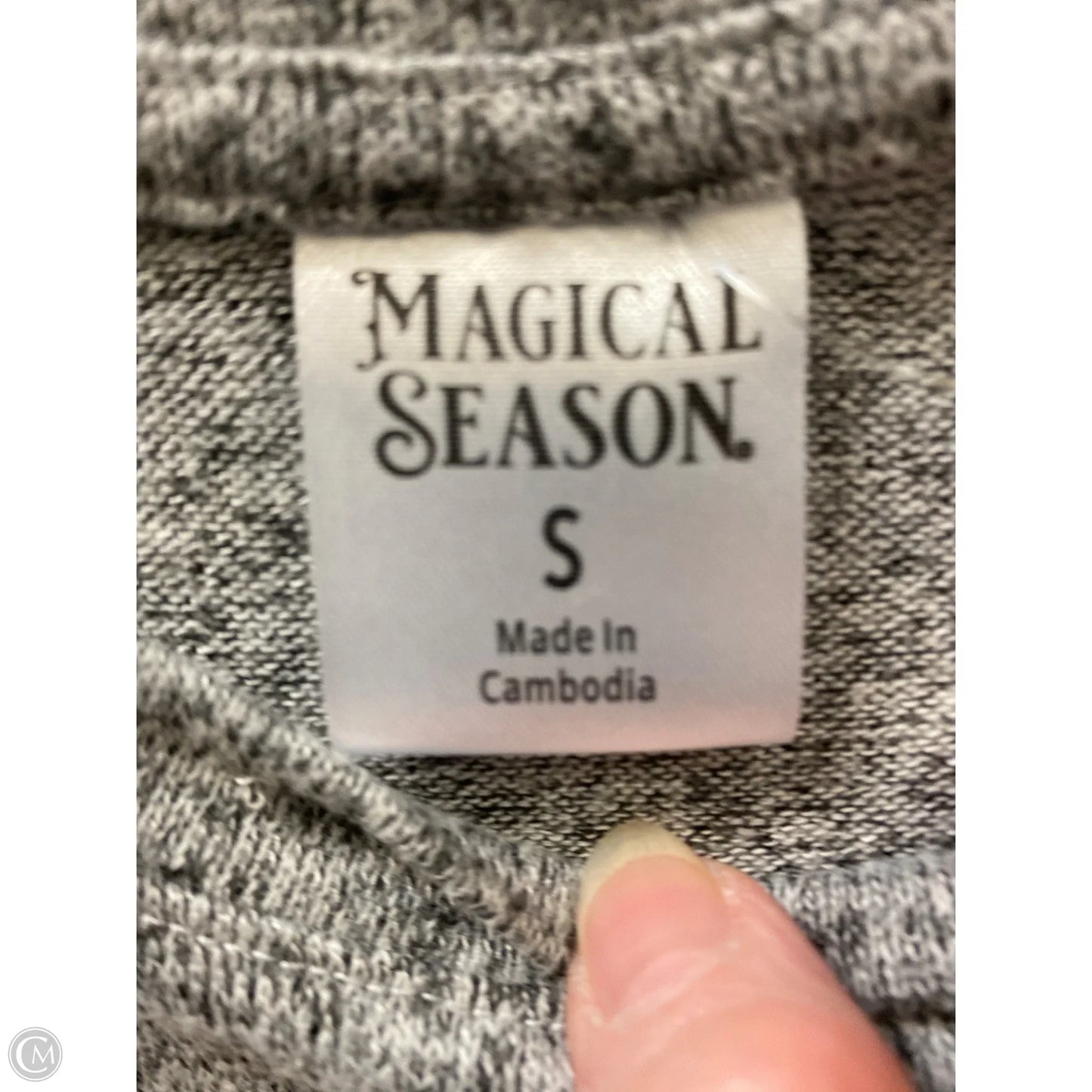 Top Long Sleeve By Clothes Mentor In Grey, Size: S