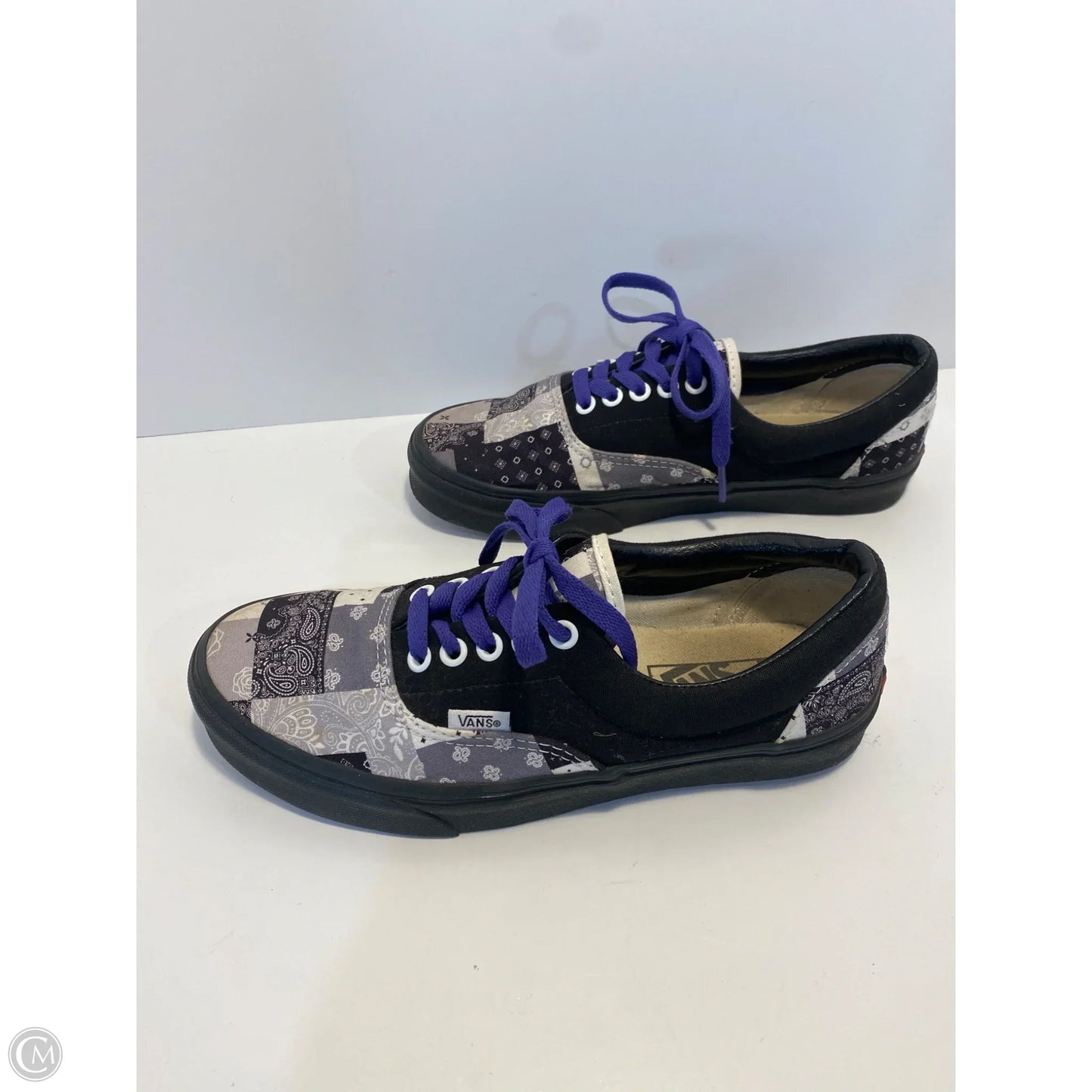 Shoes Sneakers By Vans In Black, Size: 8.5