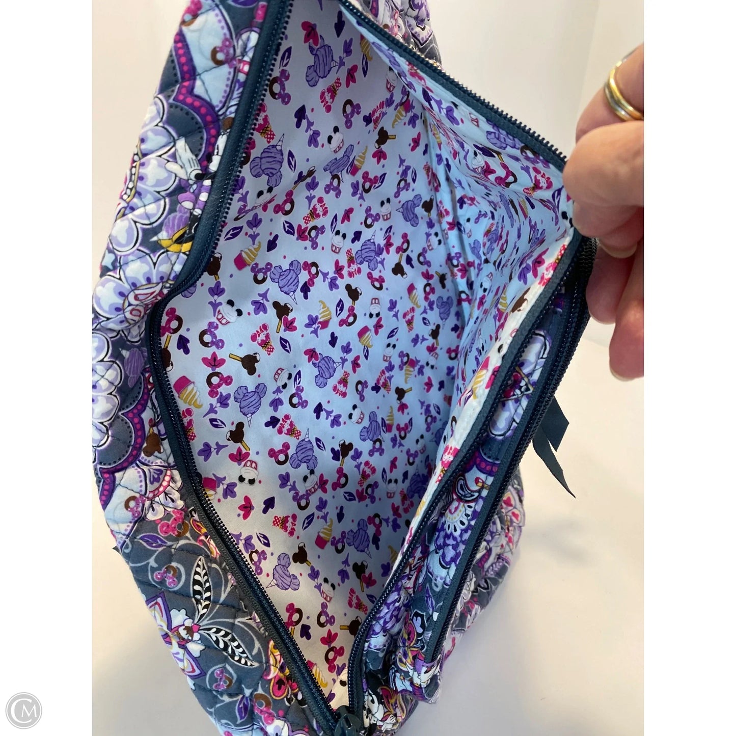 Handbag By Vera Bradley, Size: Large