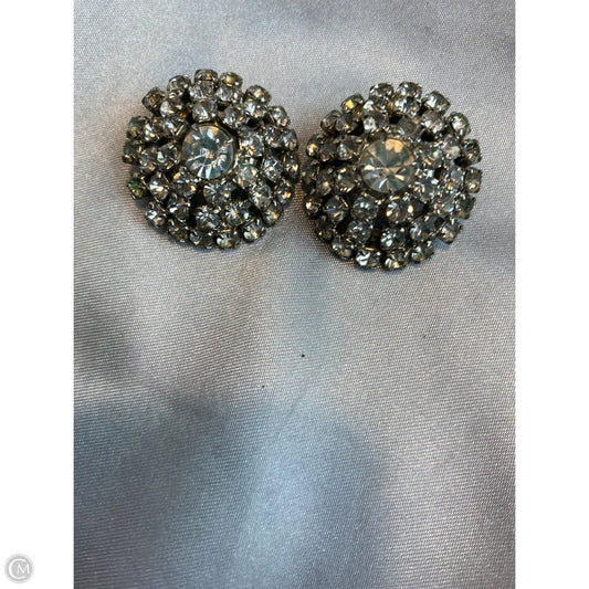Earrings Clip By Cmf