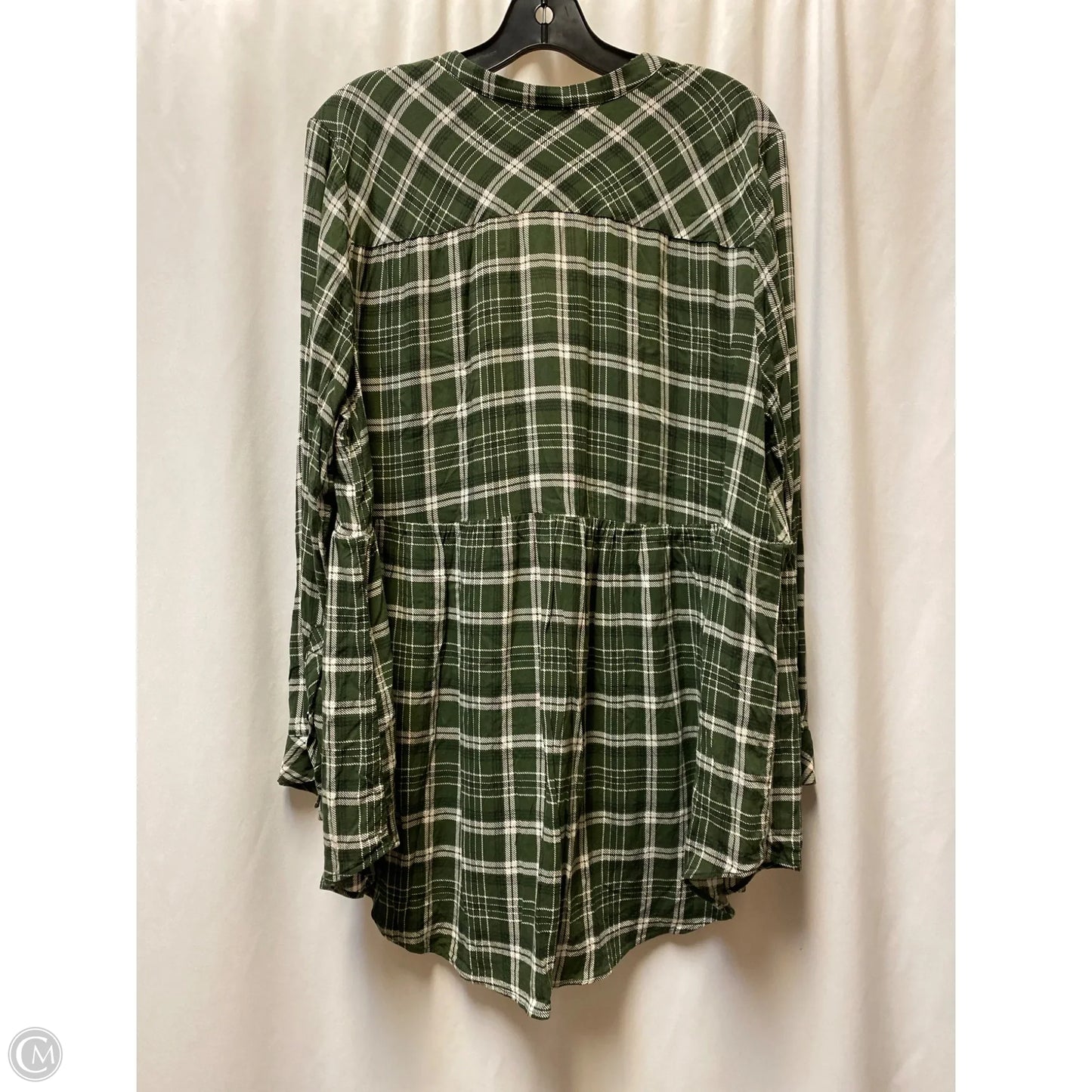 Top Long Sleeve By Torrid In Green, Size: 2x
