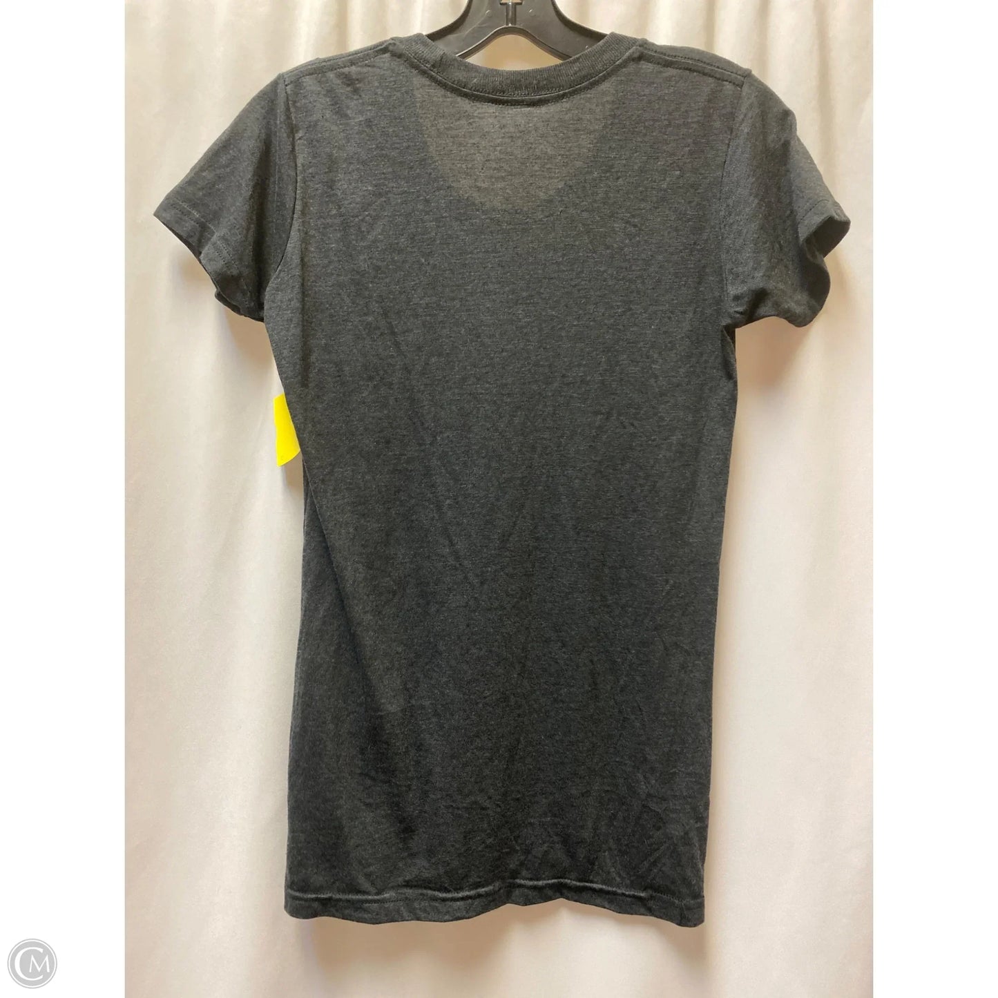 Top Short Sleeve By Clothes Mentor In Grey, Size: M