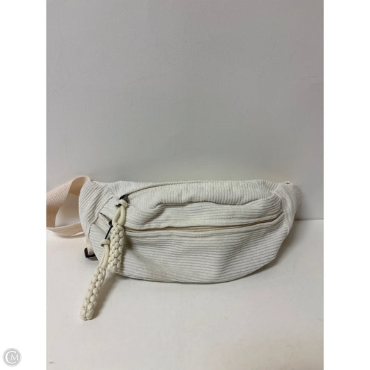 Belt Bag By Clothes Mentor, Size: Large