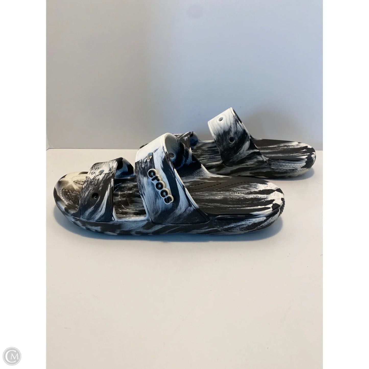 Sandals Flats By Crocs In Black & White, Size: 11