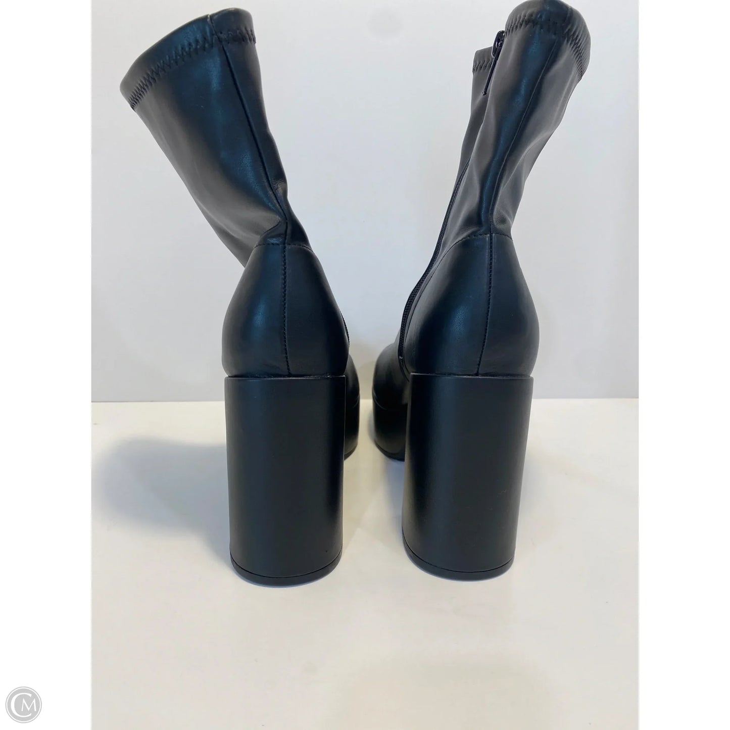 Boots Ankle Heels By Clothes Mentor In Black, Size: 10