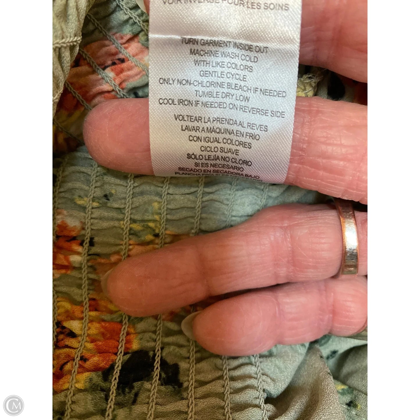 Top Long Sleeve By Clothes Mentor In Green, Size: L