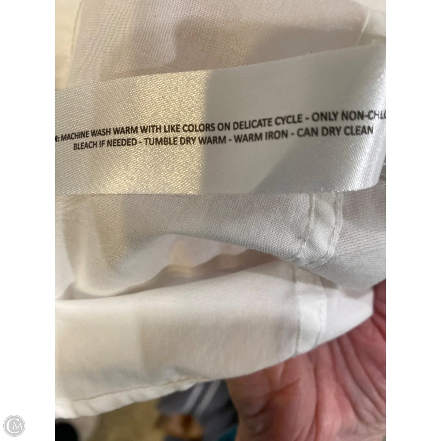 Top Long Sleeve By Ariat In White, Size: L