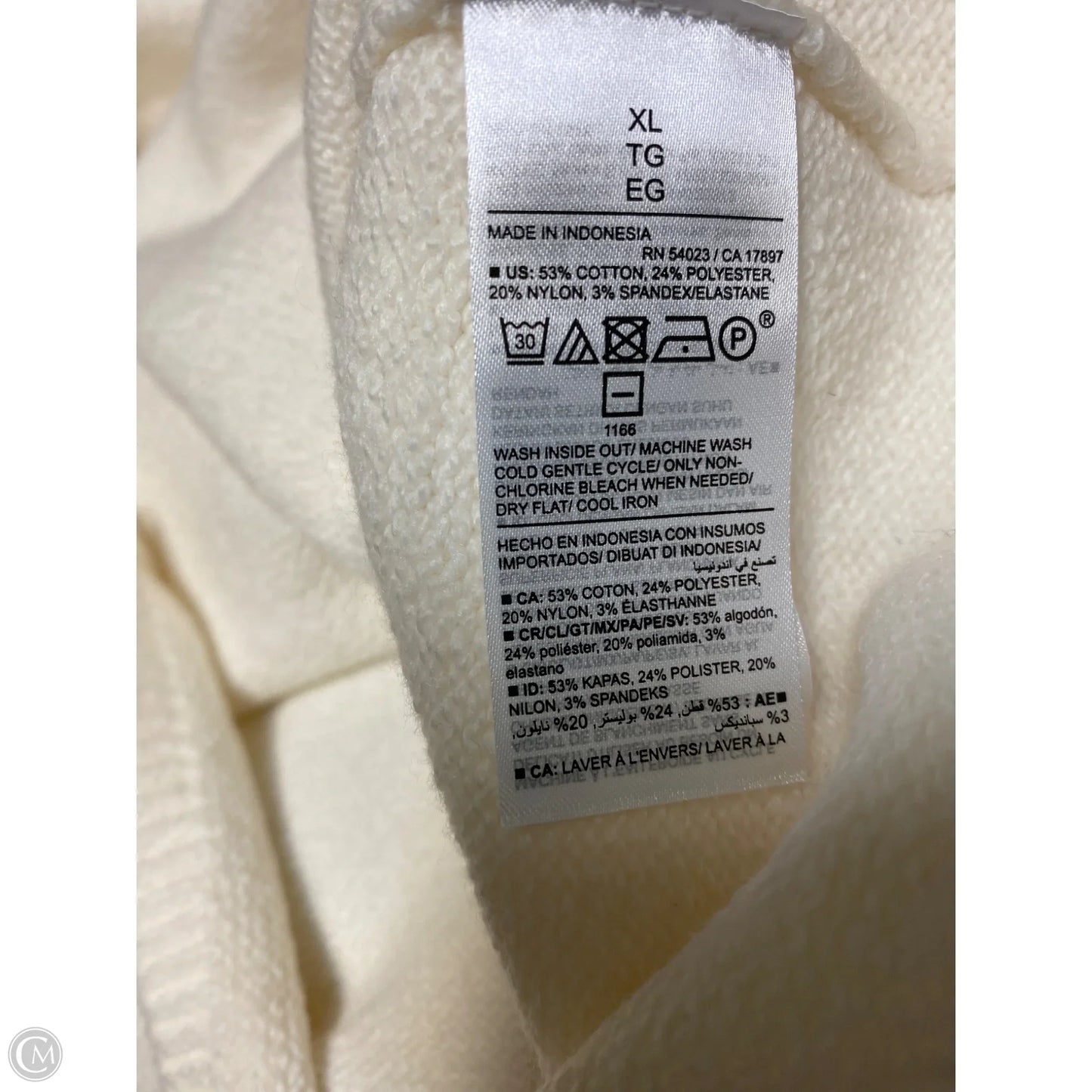 Sweater By Old Navy In Cream, Size: Xl