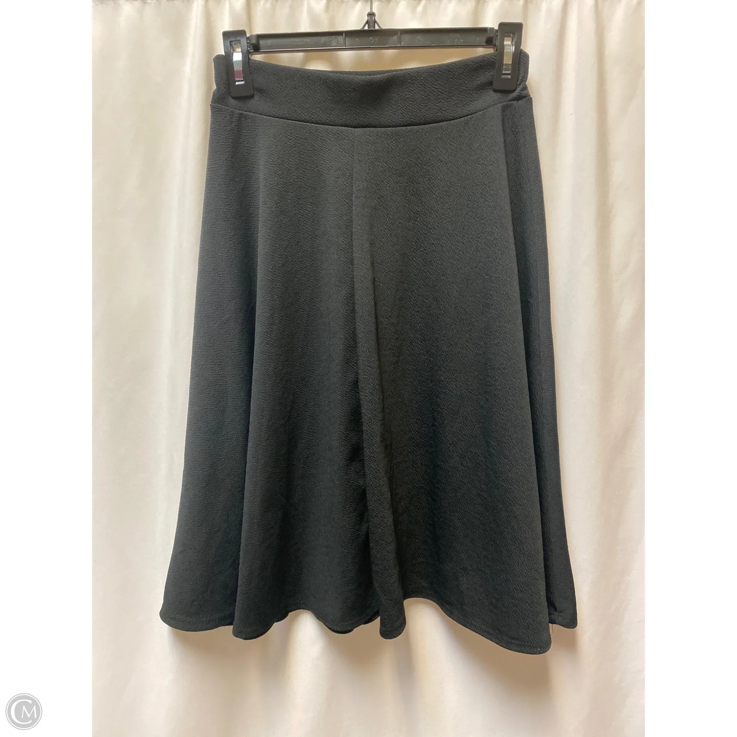 Skirt Midi By Clothes Mentor In Black, Size: M