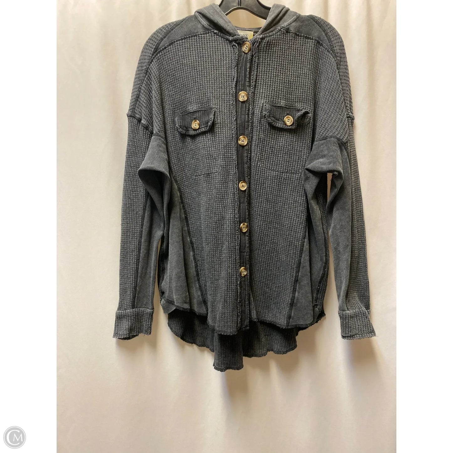 Top Long Sleeve By Bke In Grey, Size: M