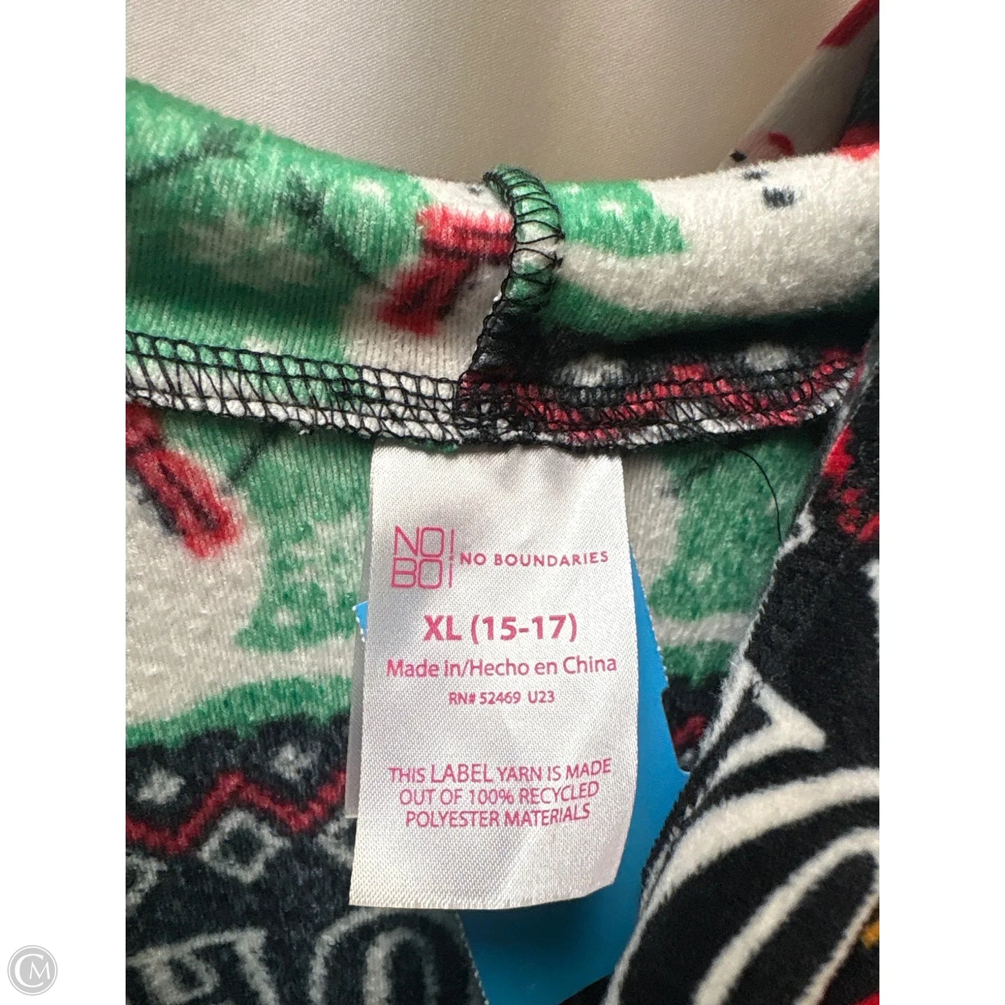 Top Long Sleeve By No Boundaries In Green, Size: Xl