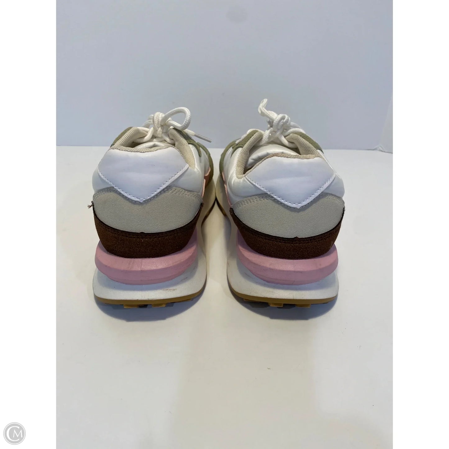 Shoes Sneakers By Clothes Mentor In White, Size: 8