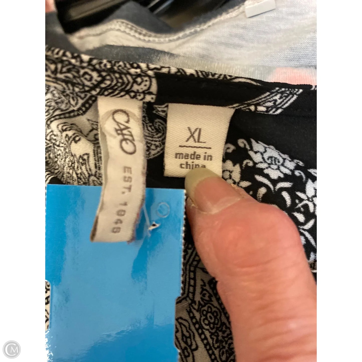 Top Long Sleeve By Cato In Black, Size: Xl