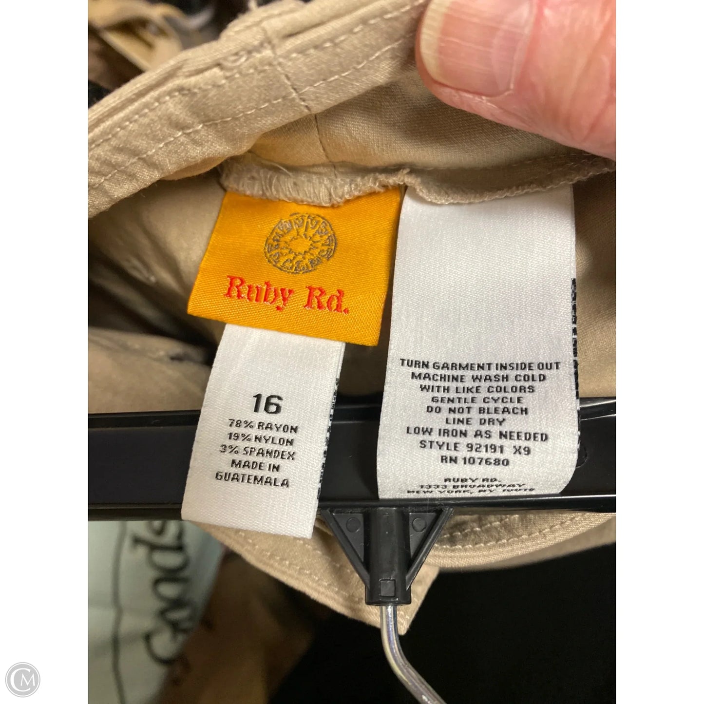 Shorts By Ruby Rd In Tan, Size: 16