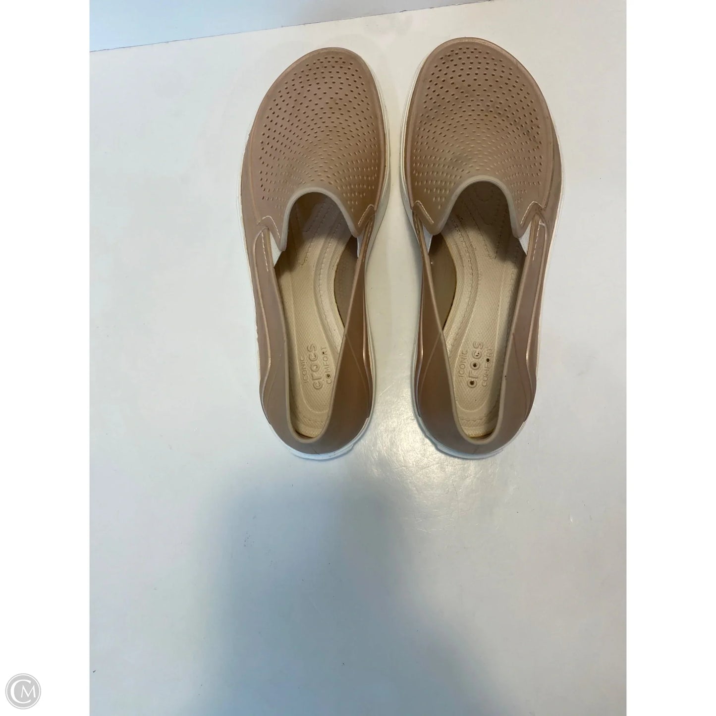Shoes Flats By Crocs In Pink, Size: 11
